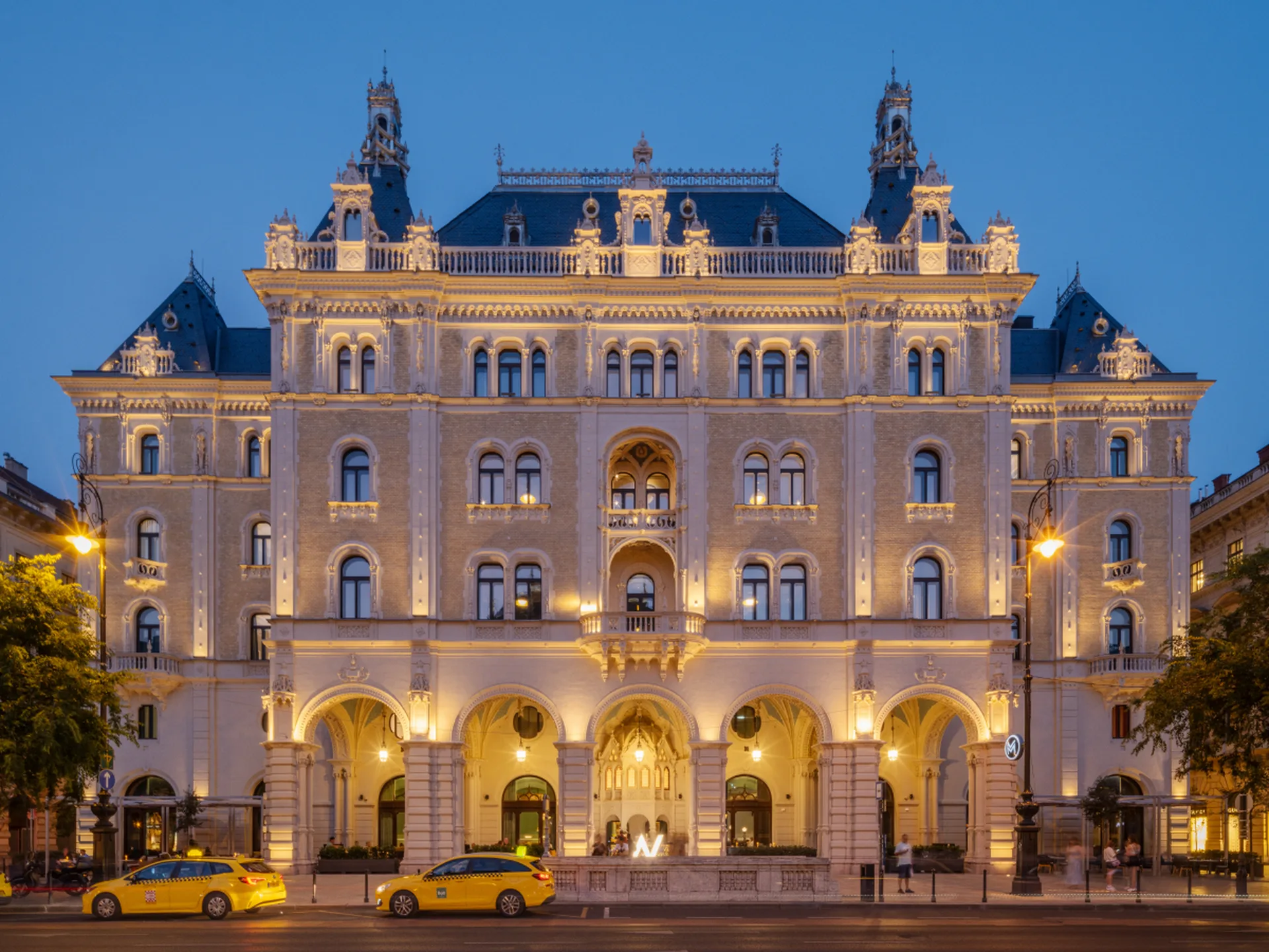 W Budapest